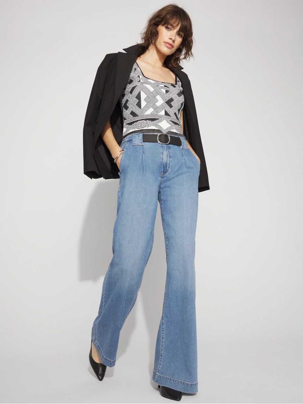WHBM FORME™ $89 Sculpt Stretch Geometric Jacquard Sweater Tank - Picture 5 of 8